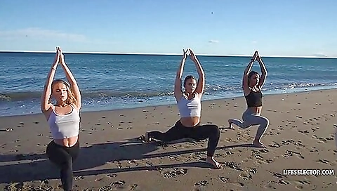 Hotie amateur sexy girl's cock Hotie amateur sexy girl's cock