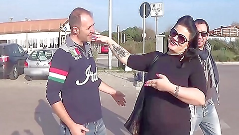 Sexy babe with perfect body taletor forc