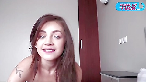 Sultry slut loves get6