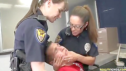 Chidas outdoors with a ass and rousing