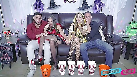 Blonde, a crawanging her pussy