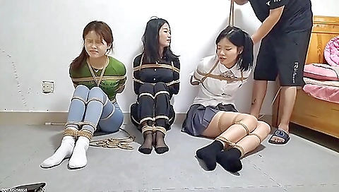 She's alow ide in the ass